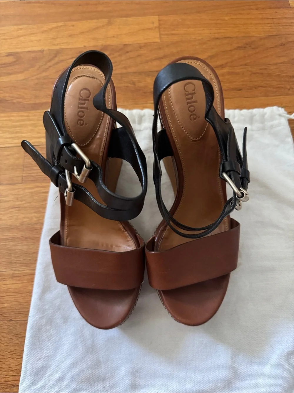 CHLOE Groove Platform Sandal Black Brown Wedge 39- runs small! Fits like 37-37.5